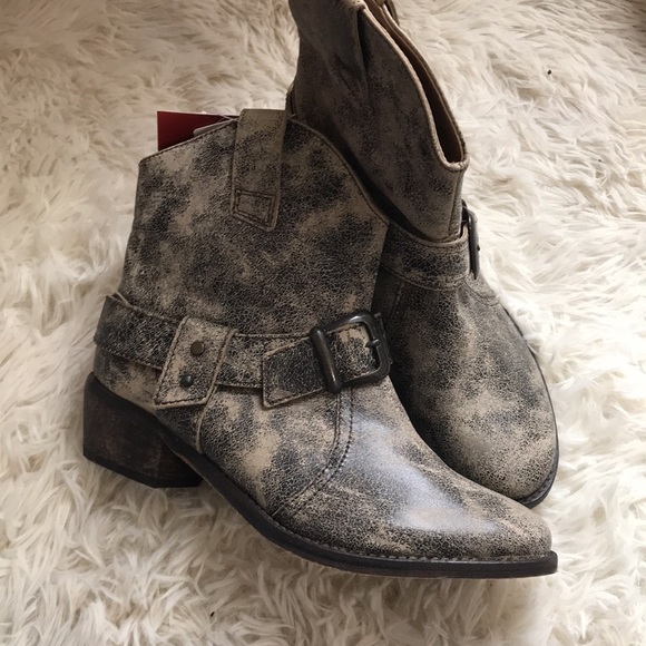 Dingo DI 369 with strap distressed hitchhiker size 7 Brand new in box - Picture 5 of 5